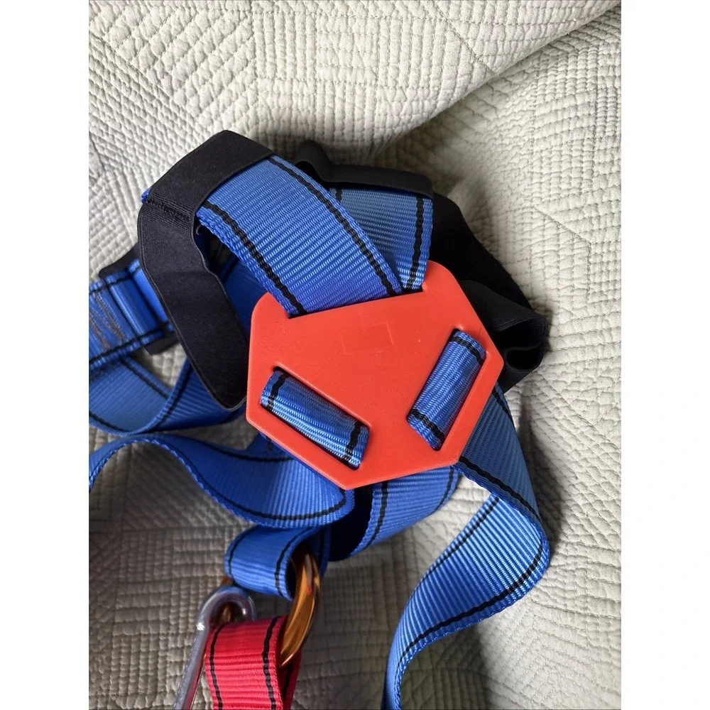 Safety Harness Full Body Climbing/Fall Protection wCarabiner Adjustable Red Blue